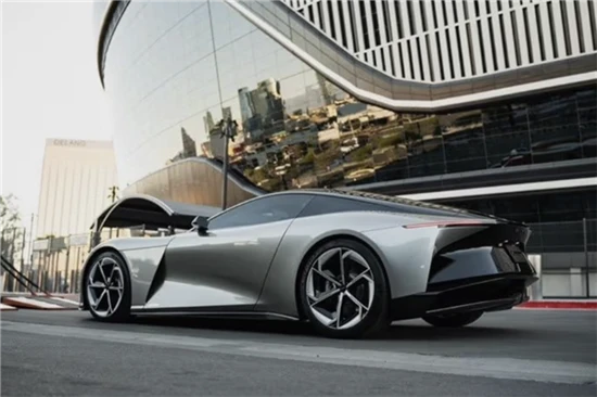 car tail car tail