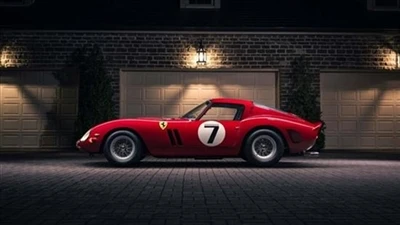 De Ferrari 250 GTO, geproduceerd in 1962, vestigde een nieuw autoveilingrecord.
