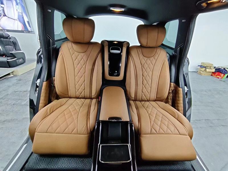 SUV LC300 Vervangbare achterstoelen